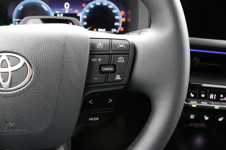 Toyota C-HR - 2.0 Plug-in Hybrid 220 Executive 17