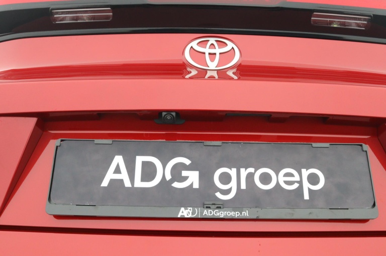 Toyota C-HR - 2.0 Plug-in Hybrid 220 Executive 32