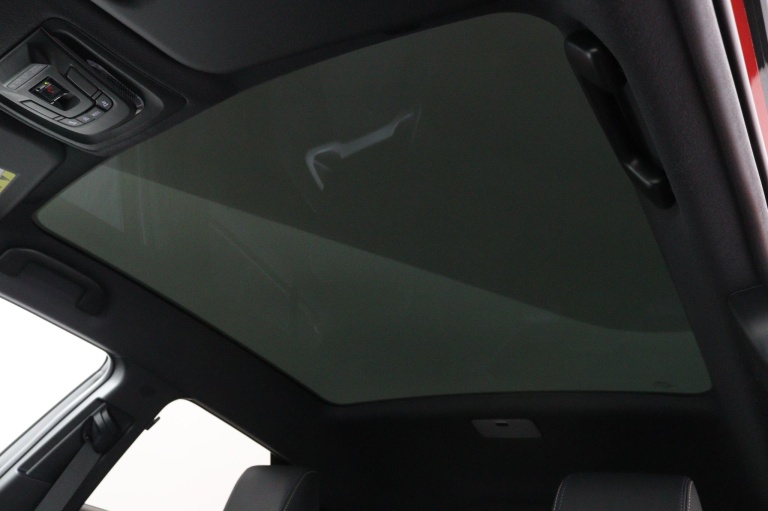 Toyota C-HR - 2.0 Plug-in Hybrid 220 Executive 36