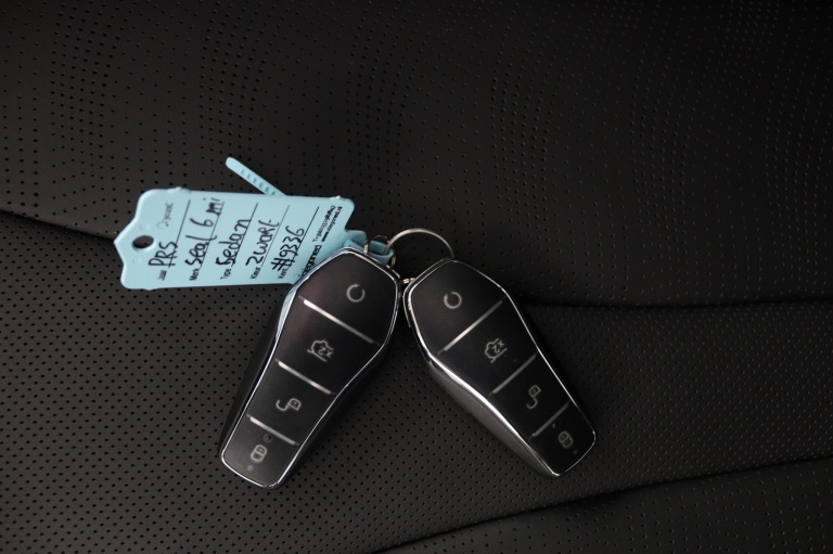 BYD SEAL 6 - 1.5 DM-i Sedan Comfort Lite 14