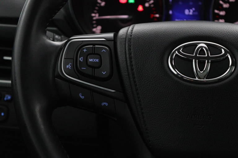 Toyota Avensis Touring Sports - 1.8 VVT-i SkyView Limited 19