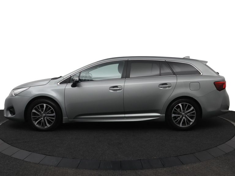 Toyota Avensis Touring Sports - 1.8 VVT-i SkyView Limited 3