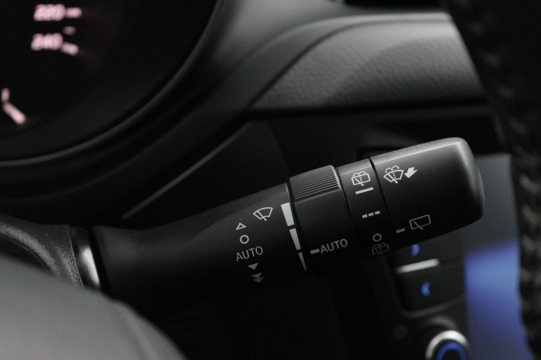 Toyota Avensis Touring Sports - 1.8 VVT-i SkyView Limited 33