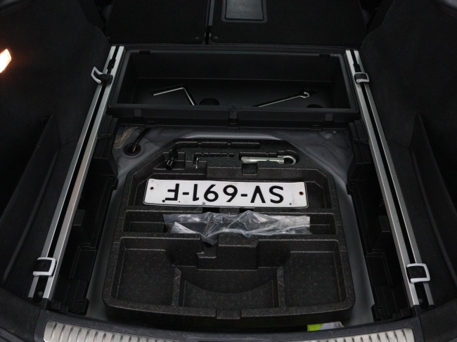 Toyota Avensis Touring Sports - 1.8 VVT-i SkyView Limited