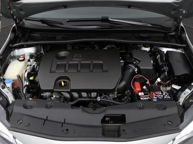 Toyota Avensis Touring Sports - 1.8 VVT-i SkyView Limited