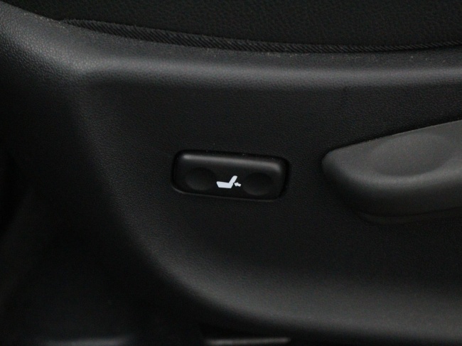 Toyota Avensis Touring Sports - 1.8 VVT-i SkyView Limited