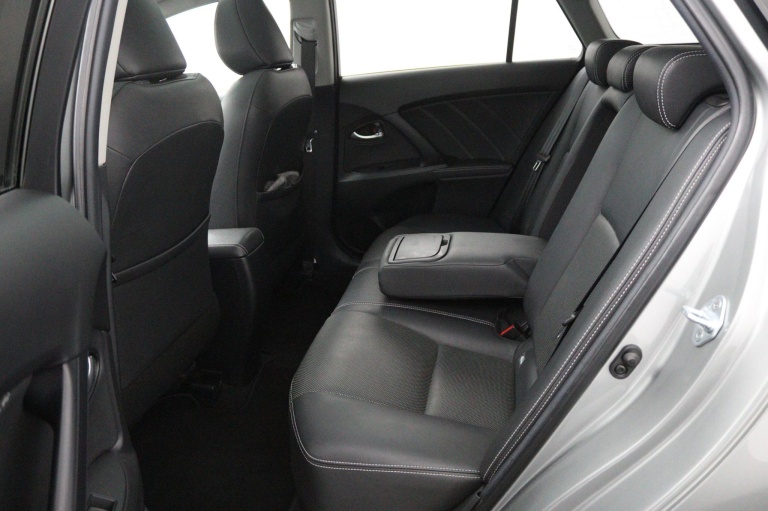 Toyota Avensis Touring Sports - 1.8 VVT-i SkyView Limited 39