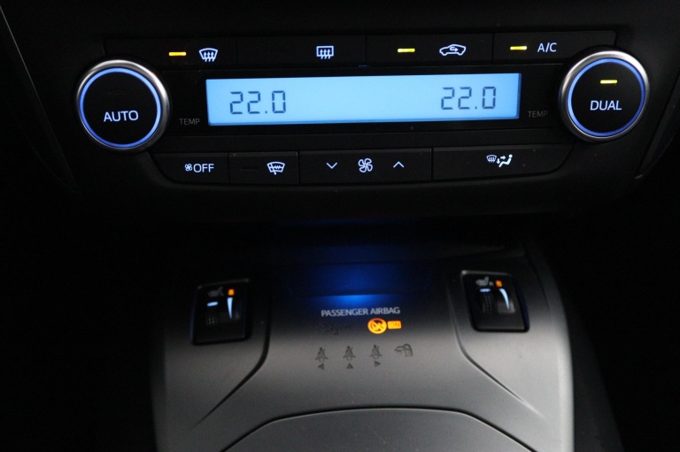 Toyota Avensis Touring Sports - 1.8 VVT-i SkyView Limited 7