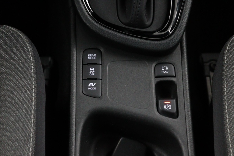 Toyota Yaris Cross - 1.5 Hybrid 115 First Edition 24