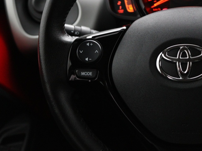 Toyota Aygo - 1.0 VVT-i x-play