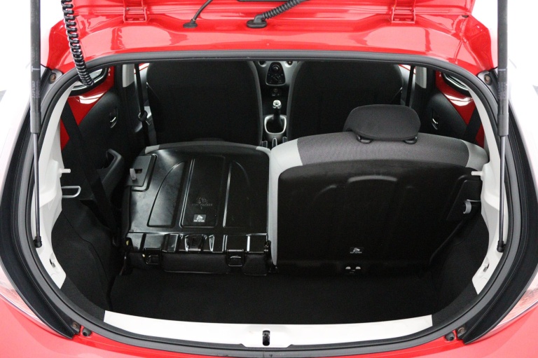 Toyota Aygo - 1.0 VVT-i x-play 23