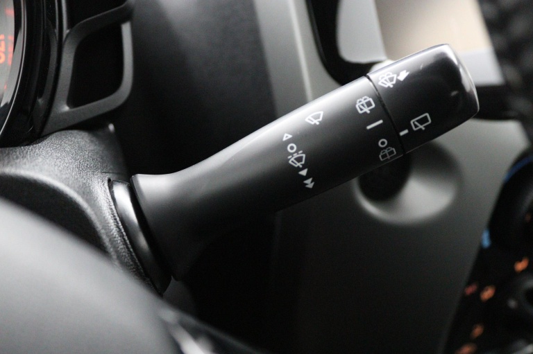 Toyota Aygo - 1.0 VVT-i x-play 29