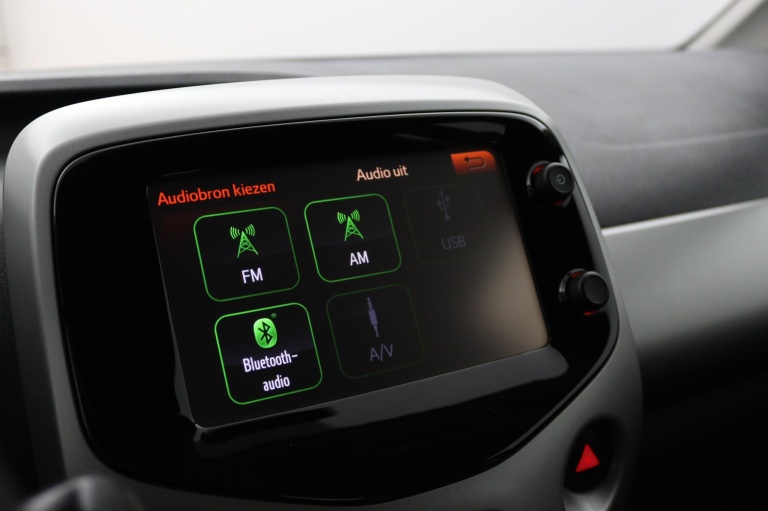 Toyota Aygo - 1.0 VVT-i x-play 7