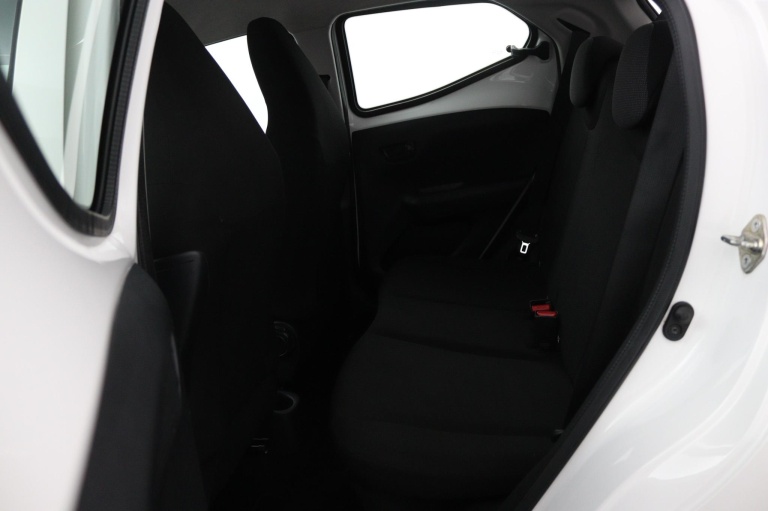 Toyota Aygo - 1.0 VVT-i x-fun 17