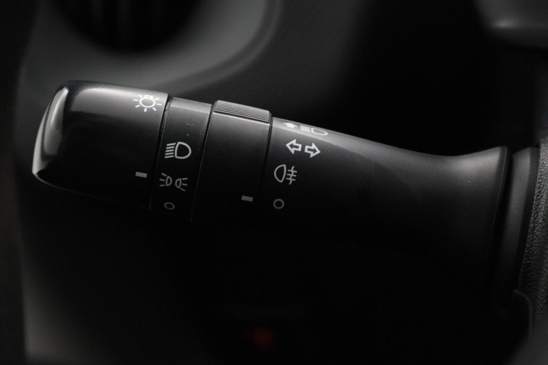 Toyota Aygo - 1.0 VVT-i x-fun 27