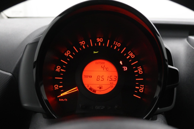 Toyota Aygo - 1.0 VVT-i x-fun 6