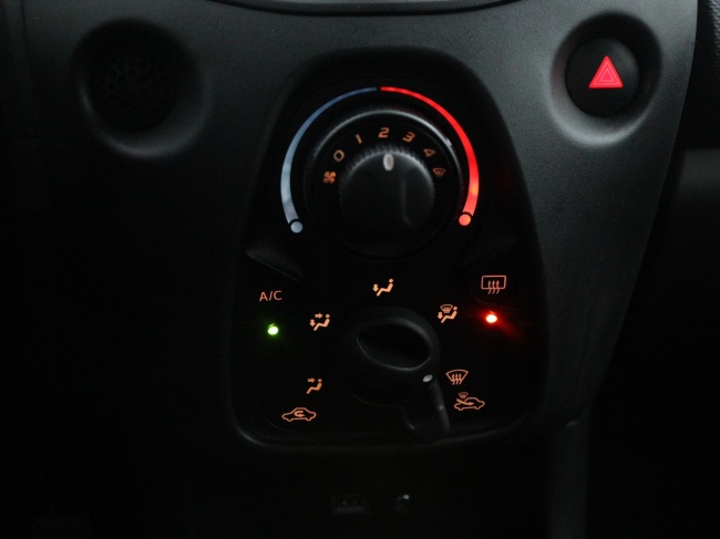 Toyota Aygo - 1.0 VVT-i x-fun