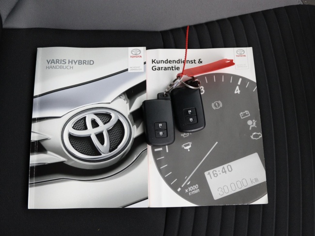 Toyota Yaris - 1.5 Hybrid Premium