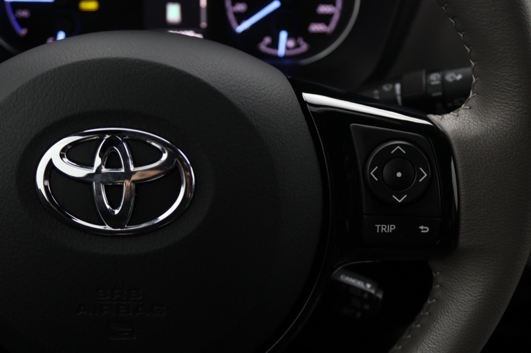 Toyota Yaris - 1.5 Hybrid Premium 21