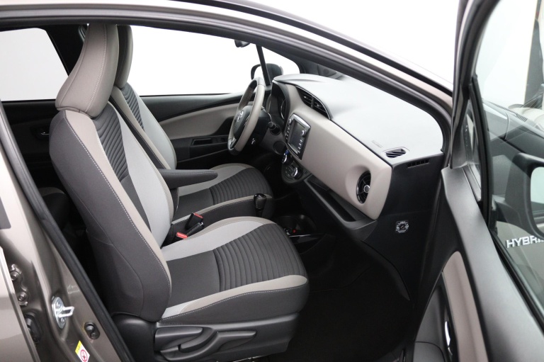 Toyota Yaris - 1.5 Hybrid Premium 22