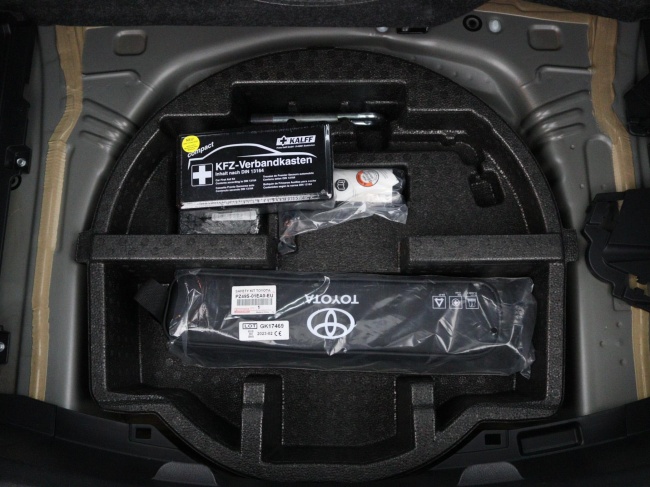 Toyota Yaris - 1.5 Hybrid Premium