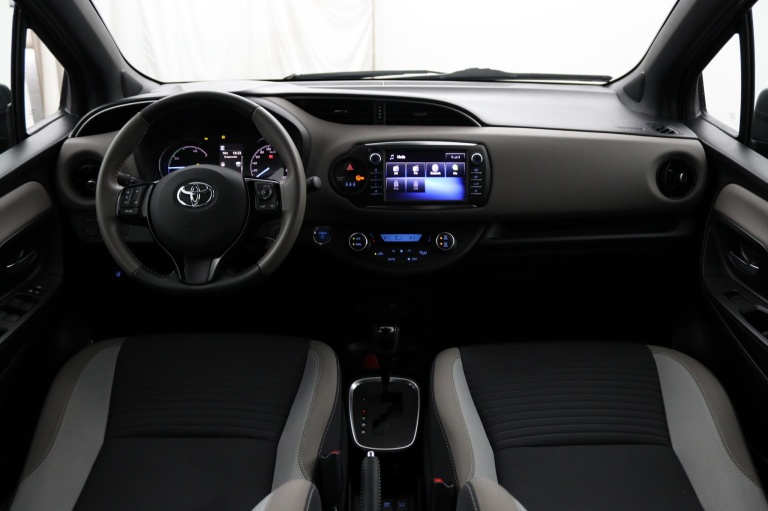 Toyota Yaris - 1.5 Hybrid Premium 4