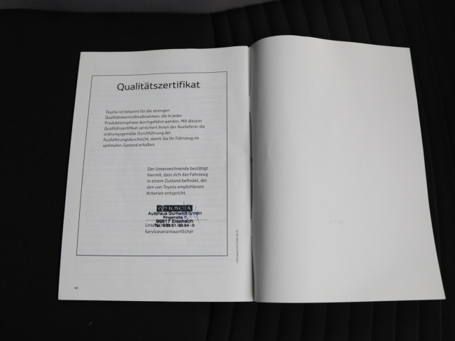 Toyota Yaris - 1.5 Hybrid Premium