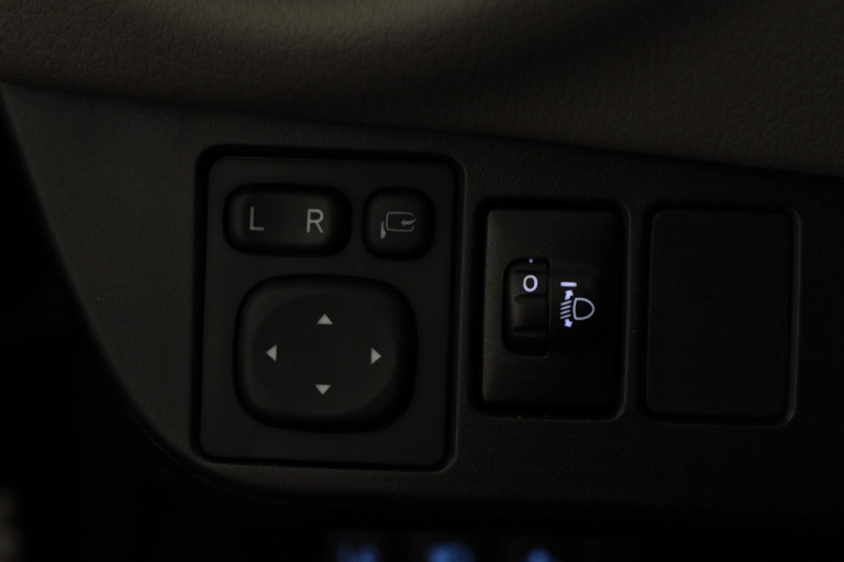 Toyota Yaris - 1.5 Hybrid Premium 43