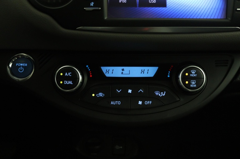 Toyota Yaris - 1.5 Hybrid Premium 7