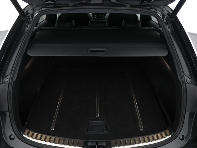 Toyota Corolla Touring Sports - 1.8 Hybrid Executive