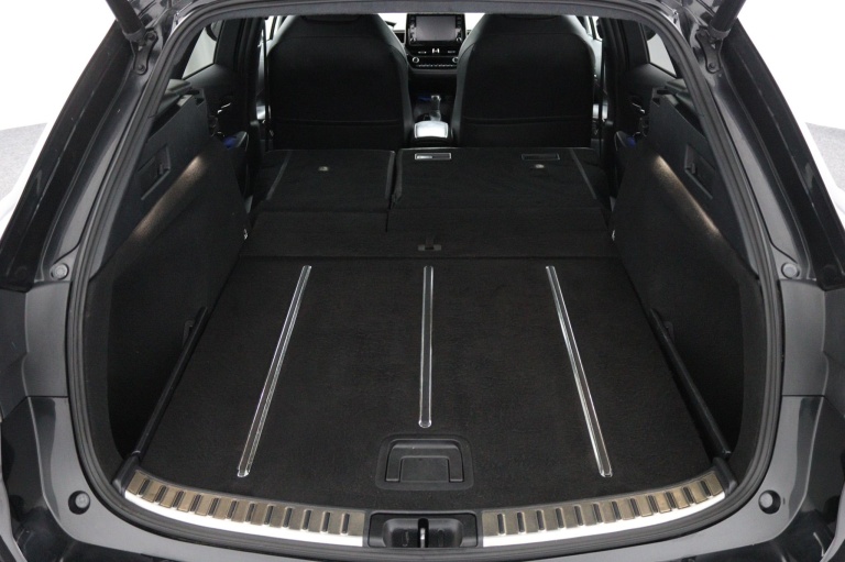 Toyota Corolla Touring Sports - 1.8 Hybrid Executive 26