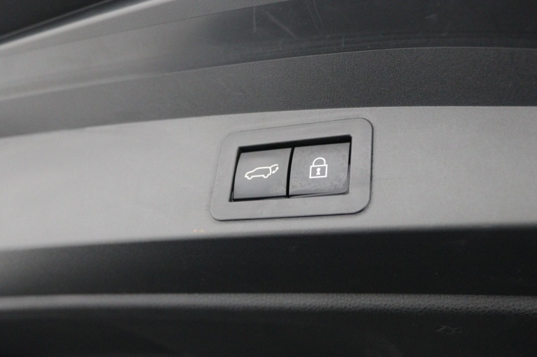 Toyota Corolla Touring Sports - 1.8 Hybrid Executive 43