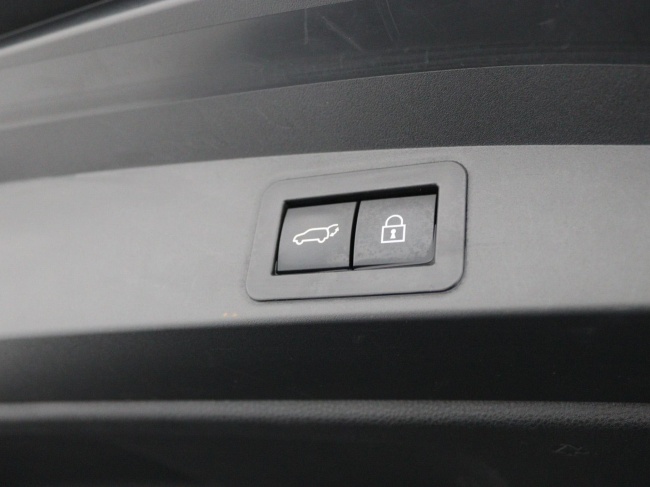 Toyota Corolla Touring Sports - 1.8 Hybrid Executive