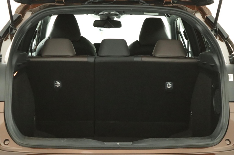 Toyota C-HR - 1.8 Hybrid Executive 24