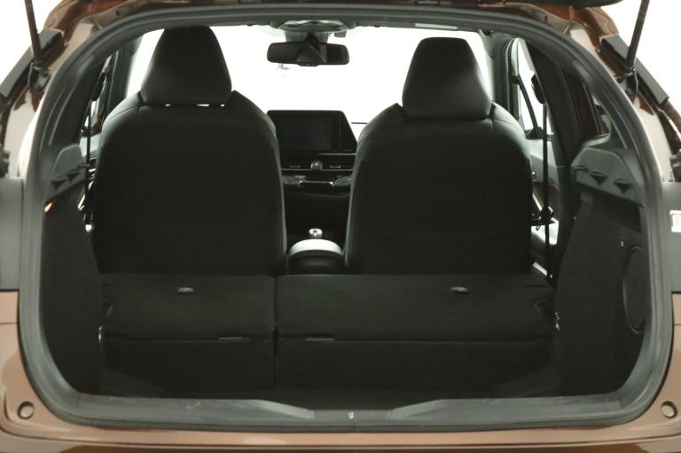 Toyota C-HR - 1.8 Hybrid Executive 26