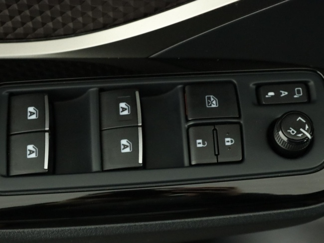 Toyota C-HR - 1.8 Hybrid Executive