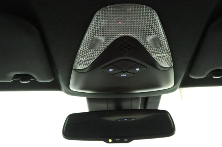 Toyota C-HR - 1.8 Hybrid Executive 33