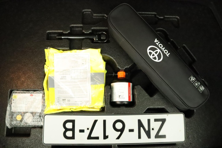 Toyota C-HR - 1.8 Hybrid Executive 34