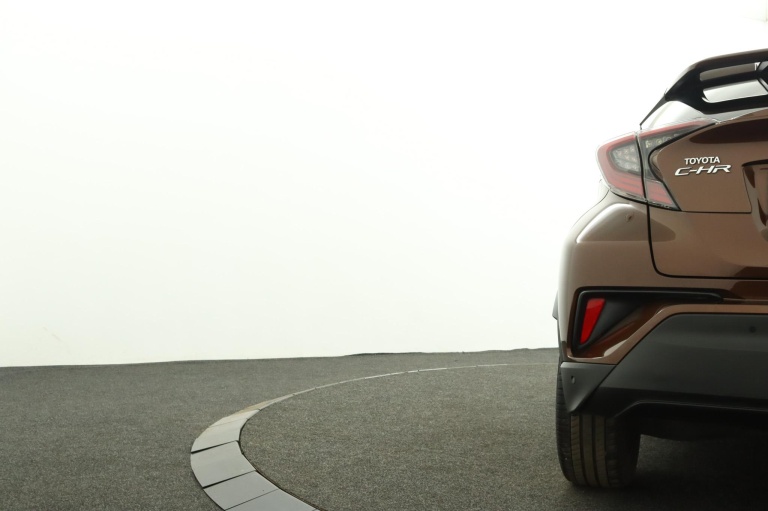 Toyota C-HR - 1.8 Hybrid Executive 40