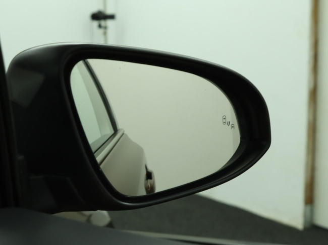 Toyota C-HR - 1.8 Hybrid Executive