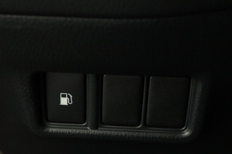 Toyota C-HR - 1.8 Hybrid Executive 44