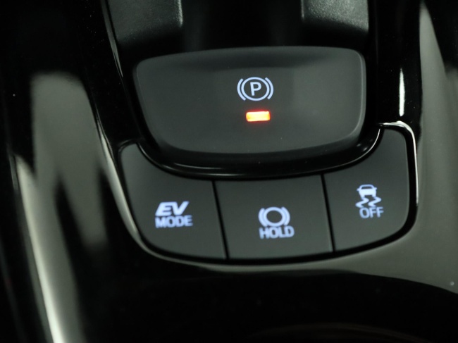 Toyota C-HR - 1.8 Hybrid Executive