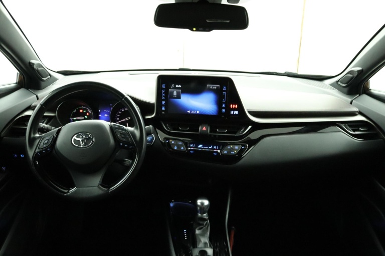 Toyota C-HR - 1.8 Hybrid Executive 69
