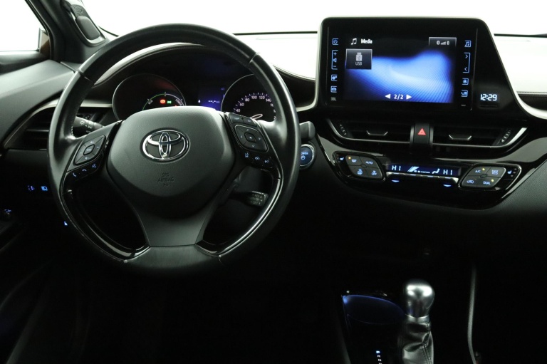 Toyota C-HR - 1.8 Hybrid Executive 70