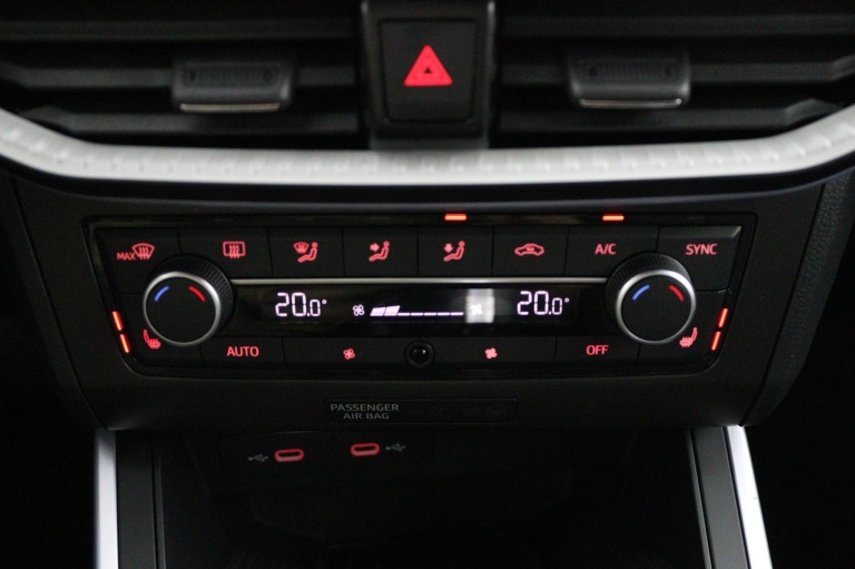 SEAT Arona - 1.0 EcoTSI FR Anniversary 16