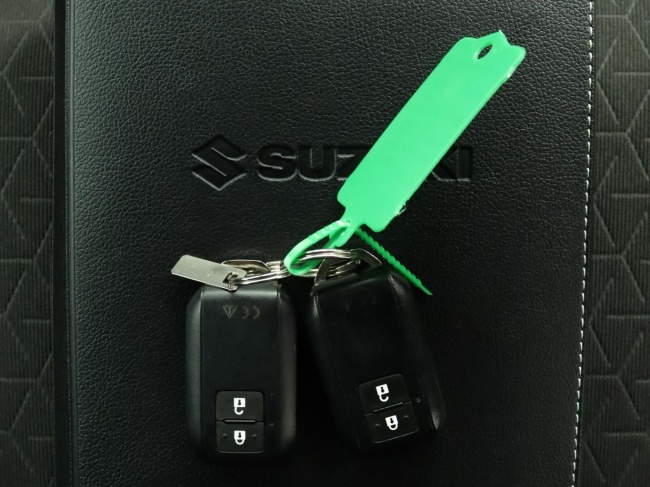 Suzuki Swift - 1.2 Select Smart Hybrid