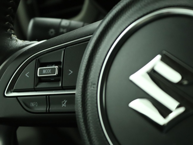 Suzuki Swift - 1.2 Select Smart Hybrid