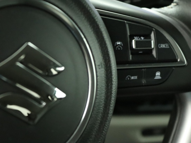 Suzuki Swift - 1.2 Select Smart Hybrid