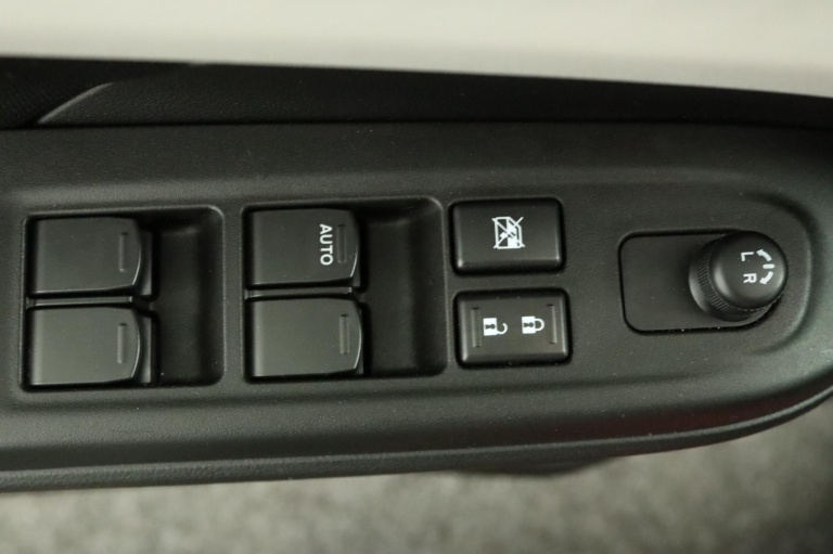 Suzuki Swift - 1.2 Select Smart Hybrid 27