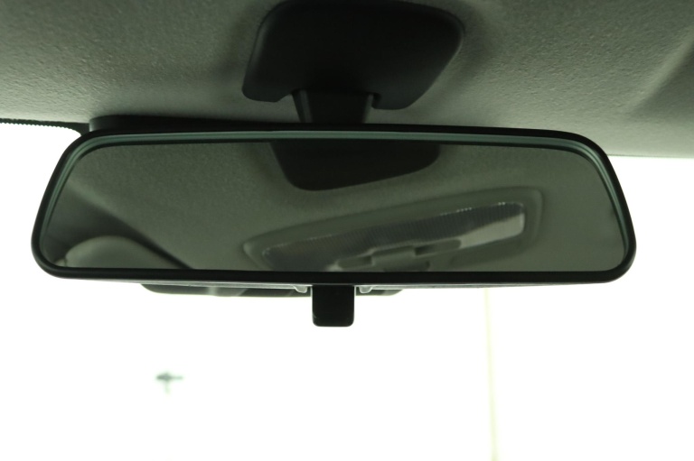 Suzuki Swift - 1.2 Select Smart Hybrid 69